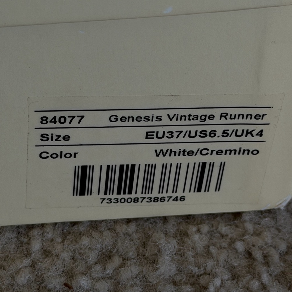 Axel Arigato Cream and White Sneakers - Picture 11 of 12